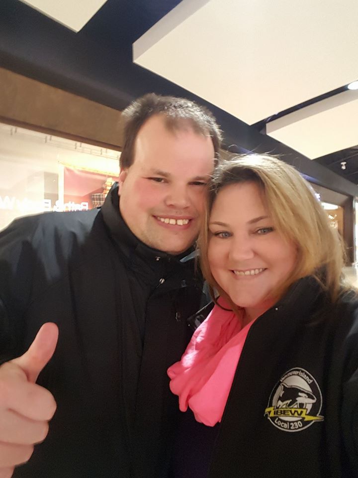 More Women Loves Frankie MacDonald So Much