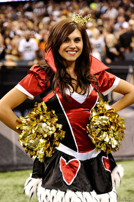 NFL cheerleaders dress for Halloween part 2