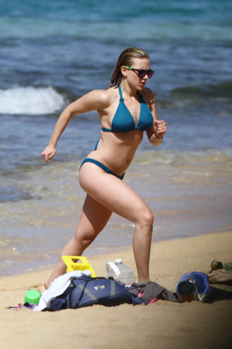 Scarlett Johansson In Her Bikini, Playing In The Ocean