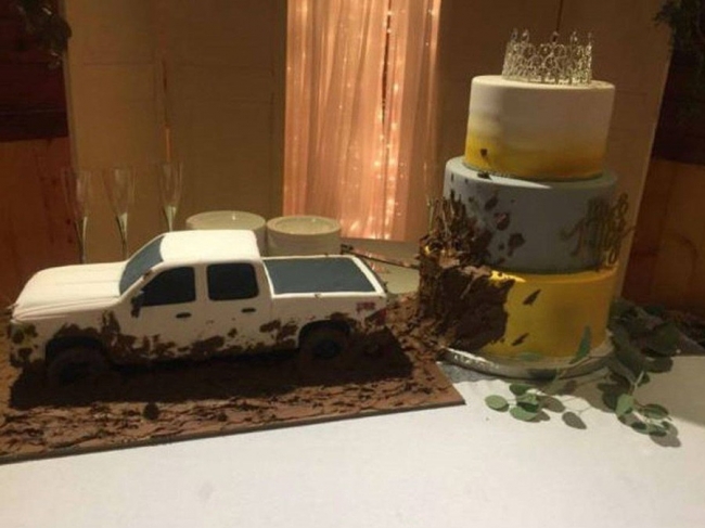his her wedding cakes