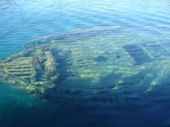 Amazing Shipwreck Pictures