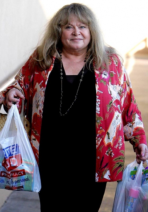 Sally Struthers - Arrested. 