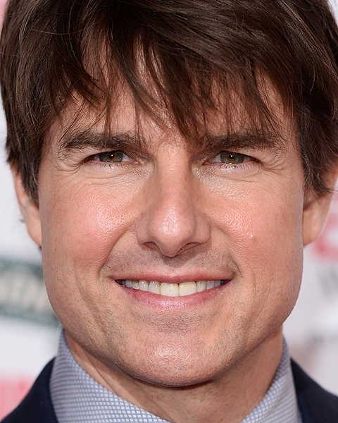 Why is Tom Cruise's face getting puffy?  They then site his breakup with Katie Holmes with the possibility that he's using steroids.