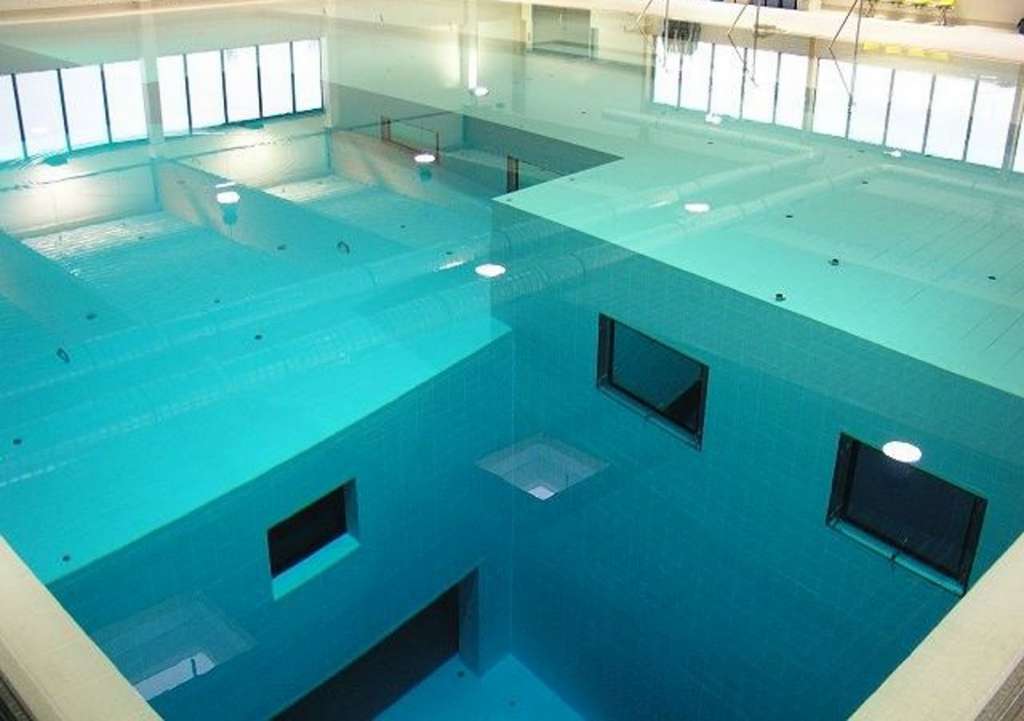 "Nemo 33."Belgium.  the world's deepest pool at over 33 meters.