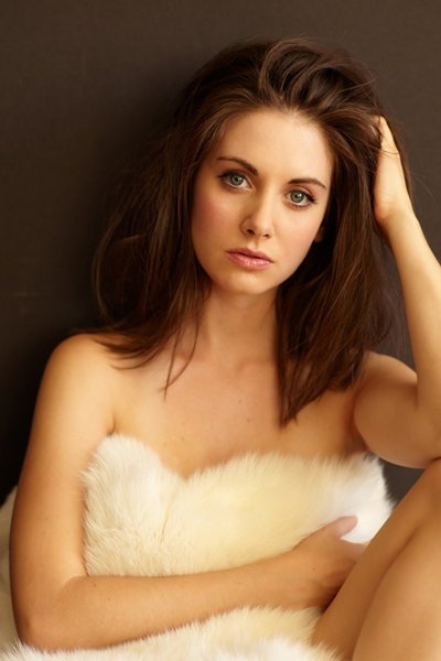 Allison Brie the hot chick from community