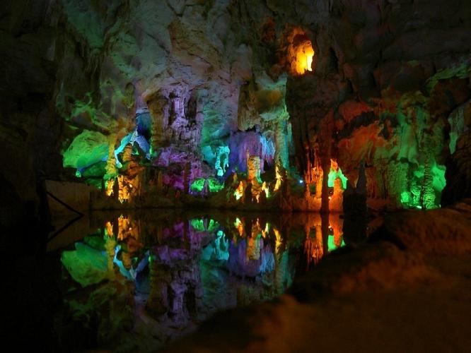 amazing photos of caves in china