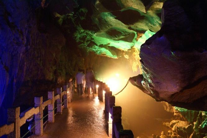 amazing photos of caves in china