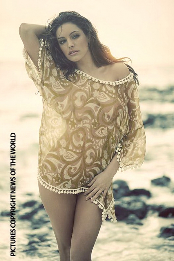 Weekly British Glamour Model XIII