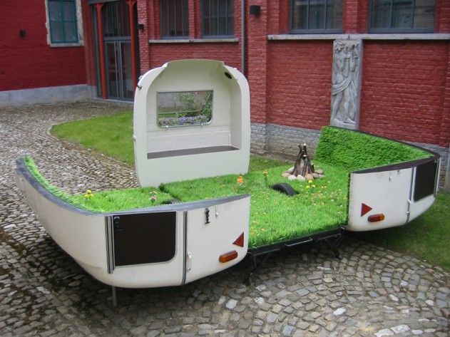 Switching gears slightly, designer Kevin van Braak has figured out a way to bring a little countryside into the city. Essentially a trailer that unpacks into a thriving green space, the crafty trailer easily unfolds, allowing you to camp in a camper, on some grass, in the city.. 