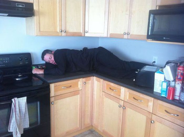 24 People Who May Be A Little Drunk