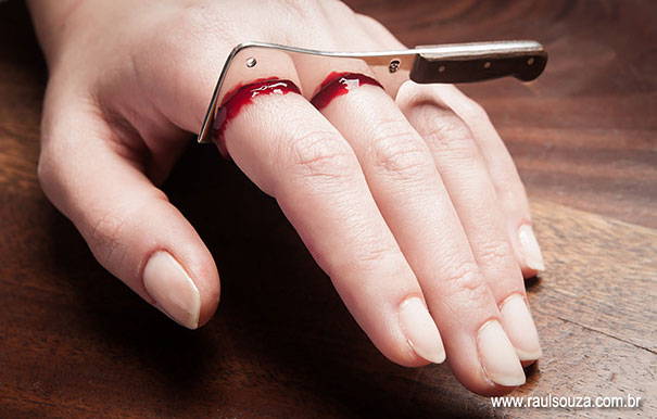 Bloody Knife Ring