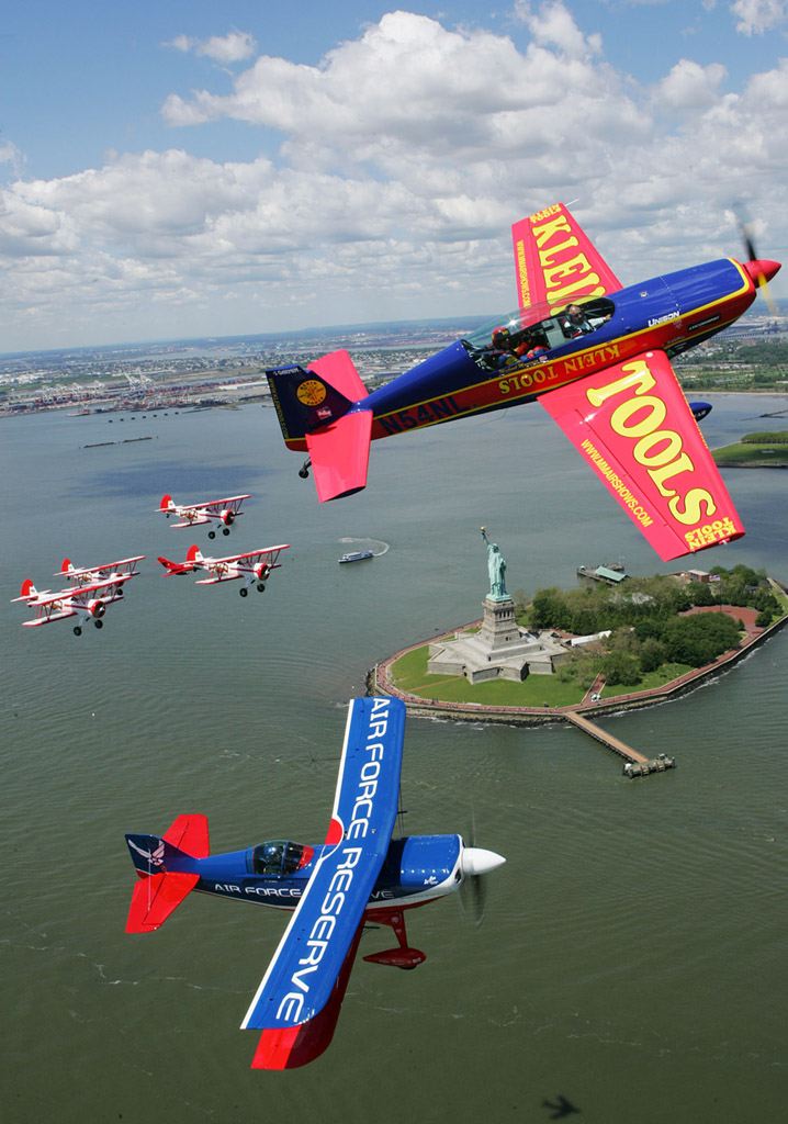 Pictures of the Air Show in New York City.