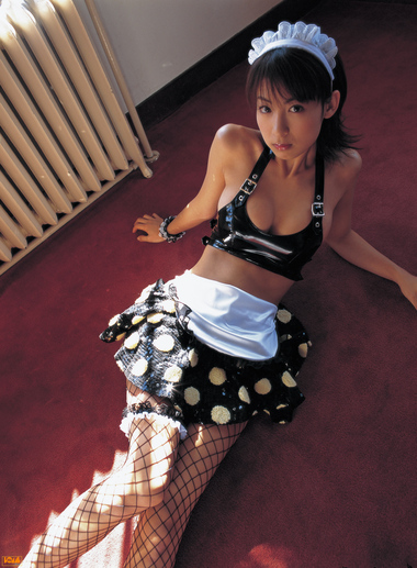 Sexy Asian Maid Mariko Okubo