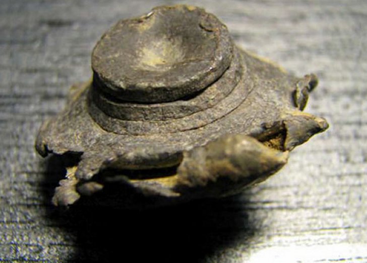 Nearly 160 years ago, a Frenchman and a Russian fired at one another in the Crimean war and their bullets collided.