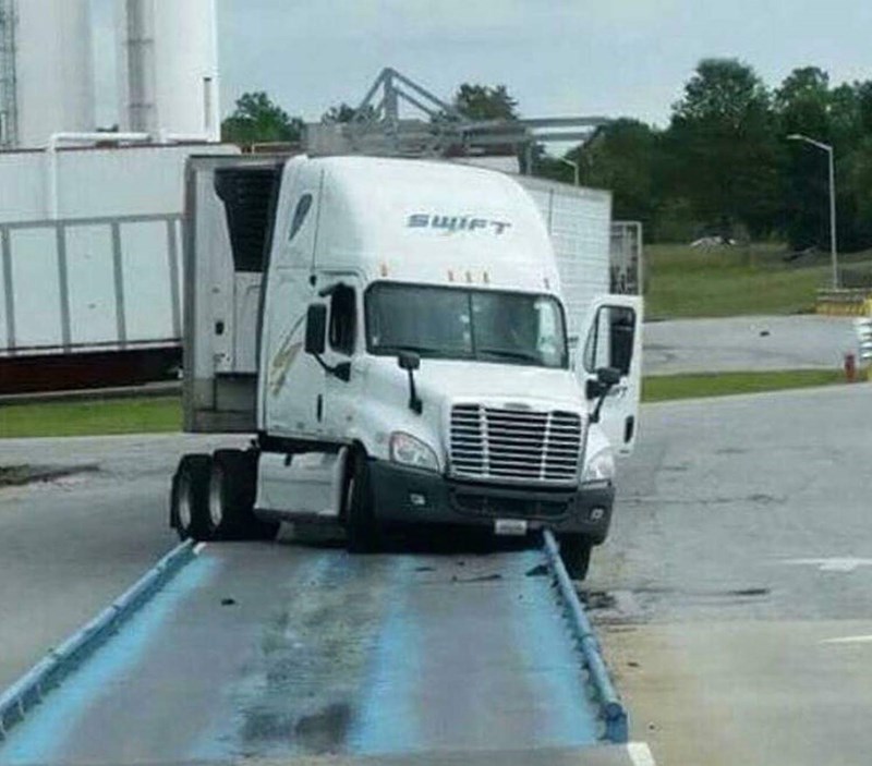 16 Swift Trucking Fails to Grind Your Gears