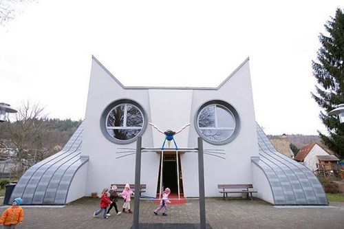 cat shaped school in germany