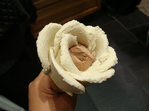 rose shaped ice cream