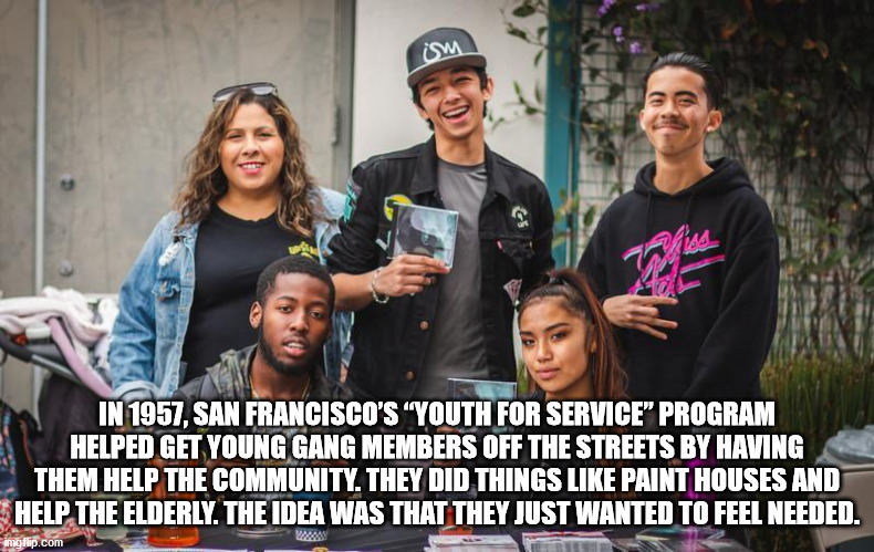 photo caption - im a Prise In 1957, San Francisco'S Youth For Service" Program Helped Get Young Gang Members Off The Streets By Having Them Help The Community. They Did Things Paint Houses And Help The Elderly. The Idea Was That They Just Wanted To Feel N