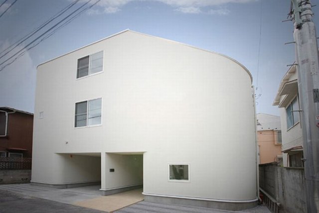 Awesome Slide House in Japan