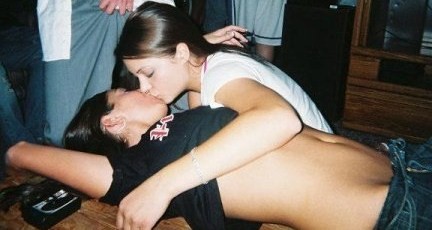 Hot College Girls Making Out