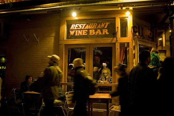 night - Restaurant Wine Bar