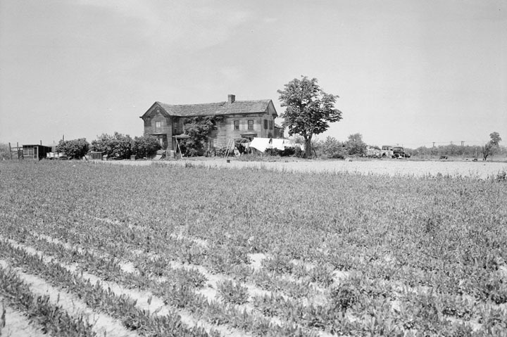 Powell House at 195th Street and 58th Avenue North, Queens, on May 20, 1941