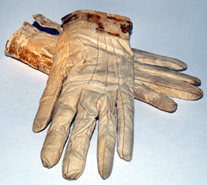 The blood-stained gloves that Lincoln was wearing when he was assassinated at Ford's Theater.