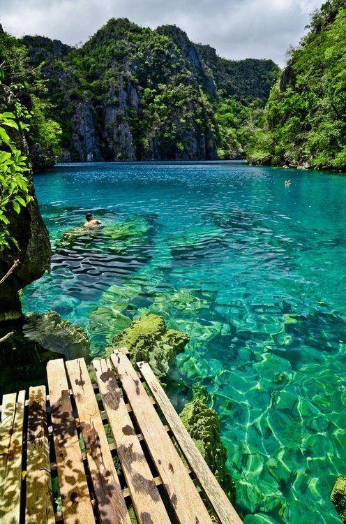 Coron Islands, Philippines Coron Island is the third largest island in Calamian Islands in Philippines.