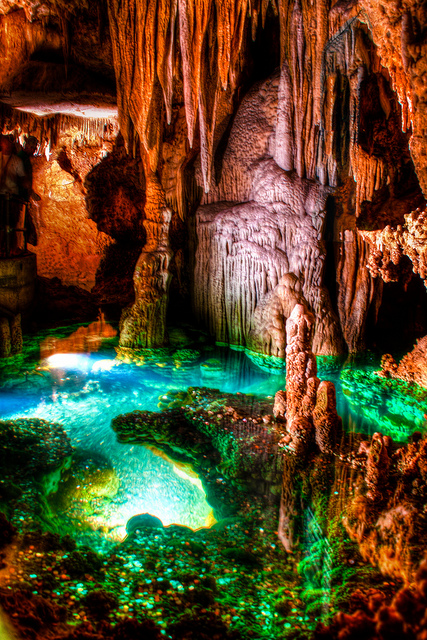Luray Caverns, Virginia A cave discovered in 1878 that attracts so many visitors.
