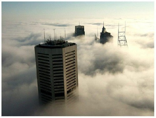 Heavy fog in Sydney, which enveloped the whole city.