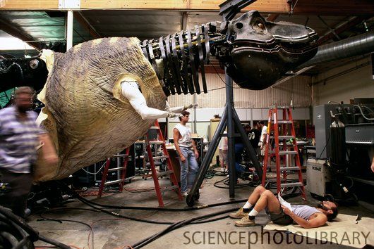 There were two animatronic Tyrannosaurus built for filming. One was the full-body version, the other only consisted of a head and was used for closeups. The Tyrannosaurus' roars were a combination of dog, penguin, tiger, alligator, and elephant sounds.
