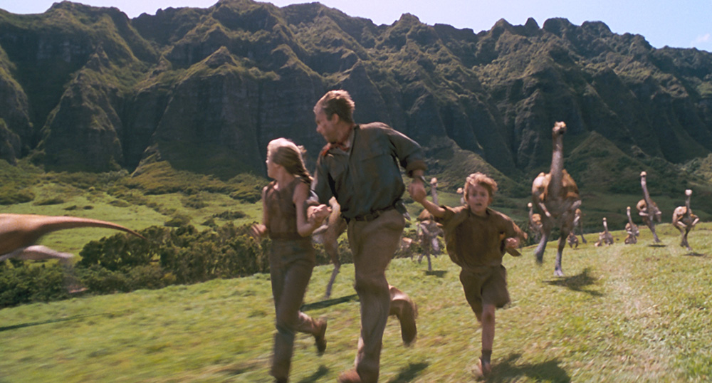 To study the movement of the Gallimimus herd, the film's digital artists were ordered to run along a stretch of road with some obstacles, their hands next to their chest.
