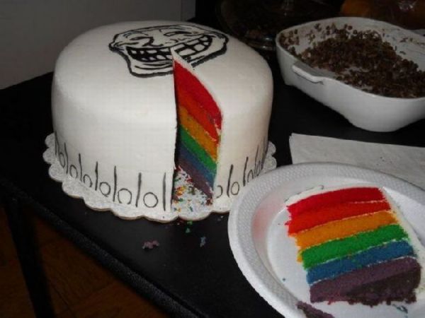 troll rainbow cake