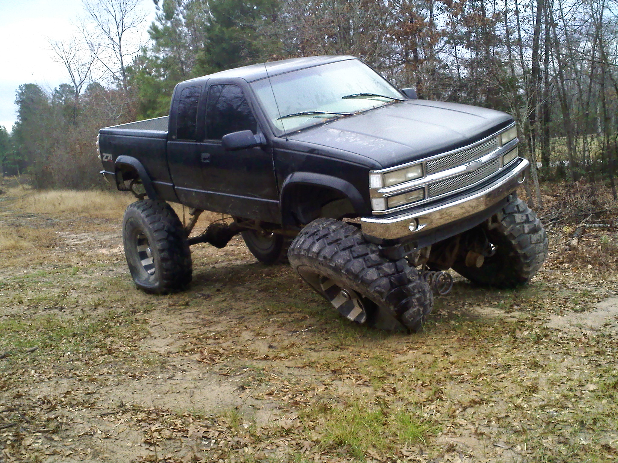 big trucks and muddin