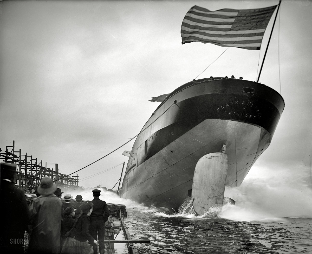 037  1905  St. Clair , Michigan . "Launch of steamer Frank J. Hecker"