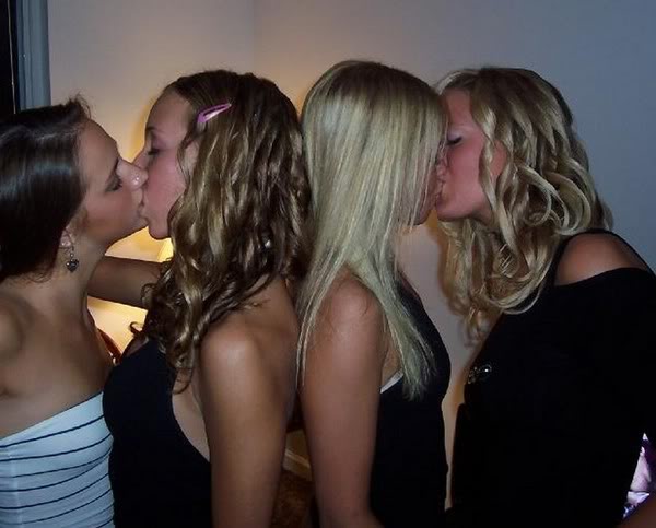 Lesbians Experimenting Pictures