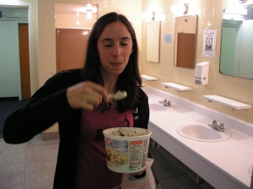 25 Filthy People Eating in the Bathroom