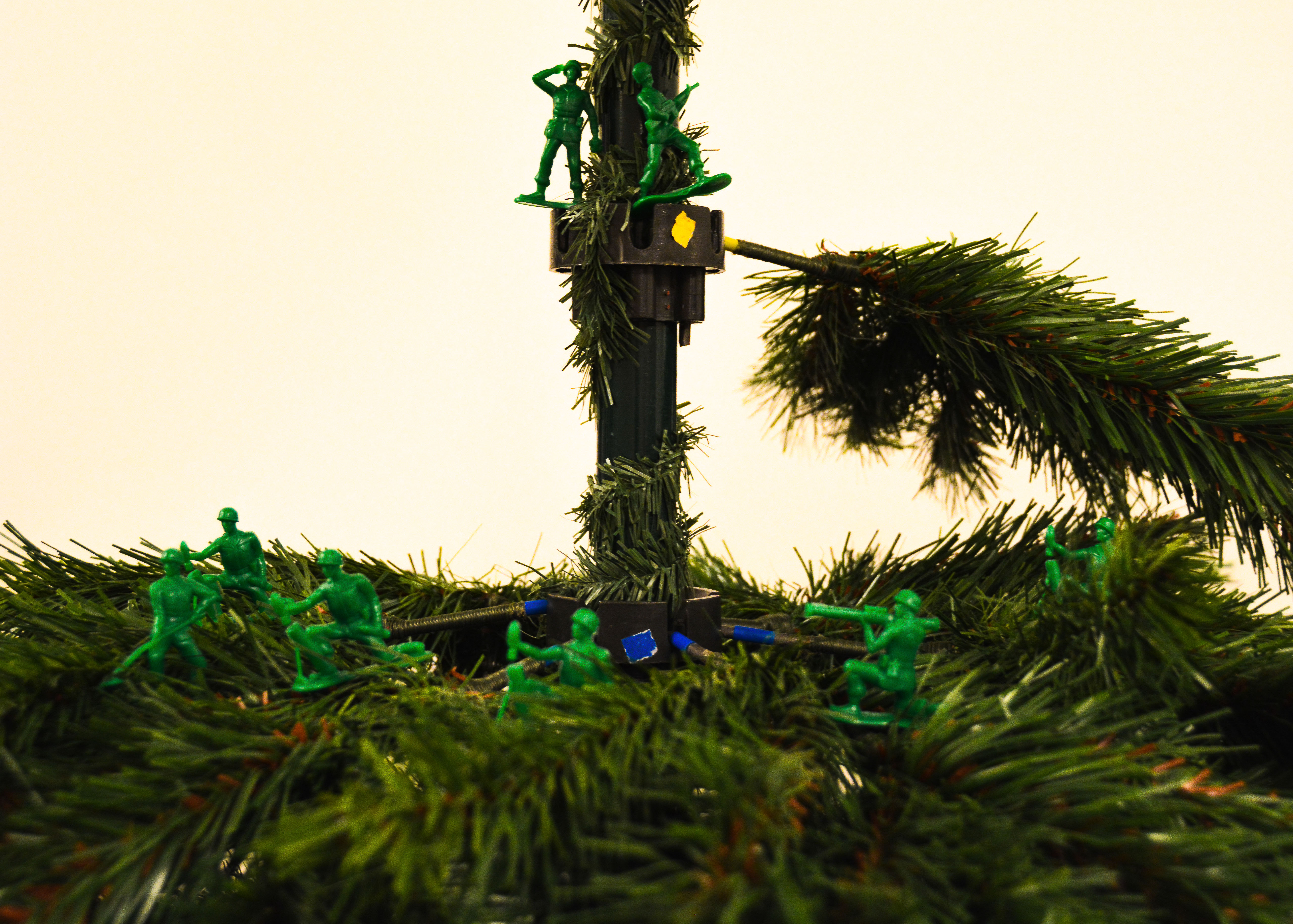 Toy Story Characters Put Up A Christmas Tree