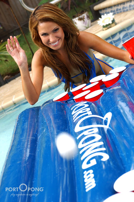 portOpong - inlfatable floating beer pong table