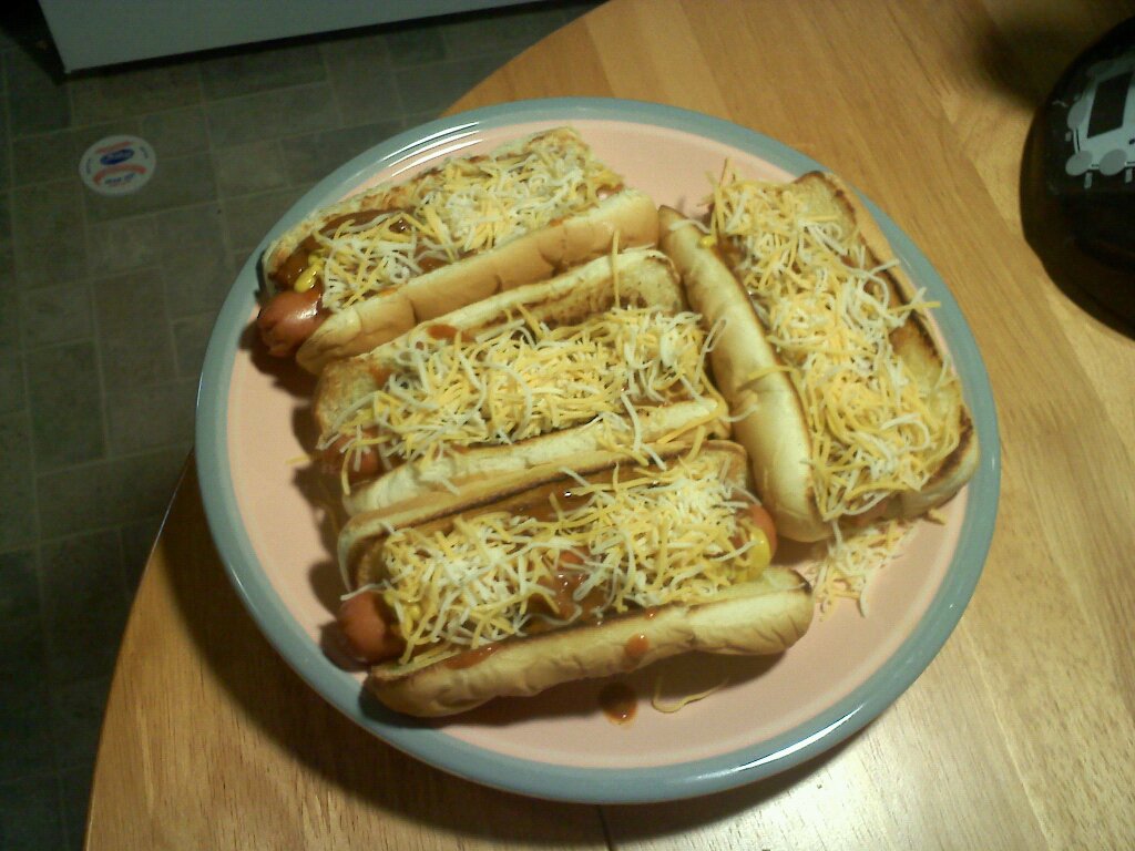 Chili dogs