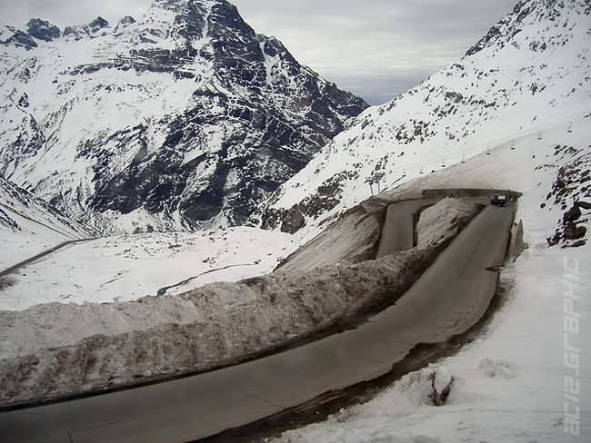 Los Caracoles Pass, Andes