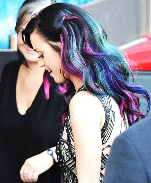 24 Colorful Hairstyles
