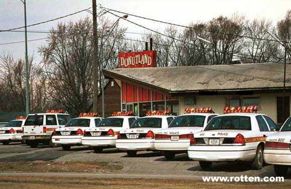 Why you never find a cop when u want one.................... 