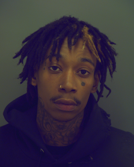  Wiz Khalifa Arrested For Weed at Airport 5/25/2014 8:04 AM PDT BY TMZ STAFF EXCLUSIVE 0525-wiz-khalifa-mugshot-01 Wiz Khalifa was arrested in 2014 at an airport in Texas after a "green leafy substance" was found during a TSA check.