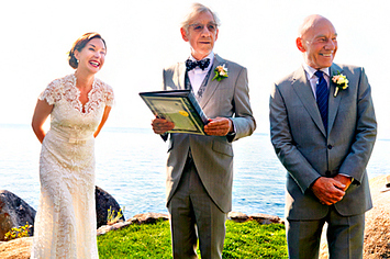 Sir Ian Mckellen officiated the wedding of his co-star and friend, Sir Patrick Stewart, to jazz singer Sunny Ozell.