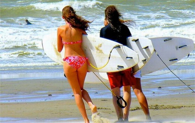 Surfing Hotties