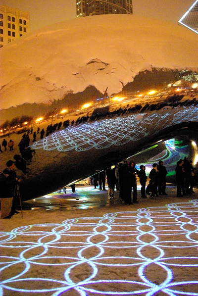 Light Show in Chicago: Cloudgate