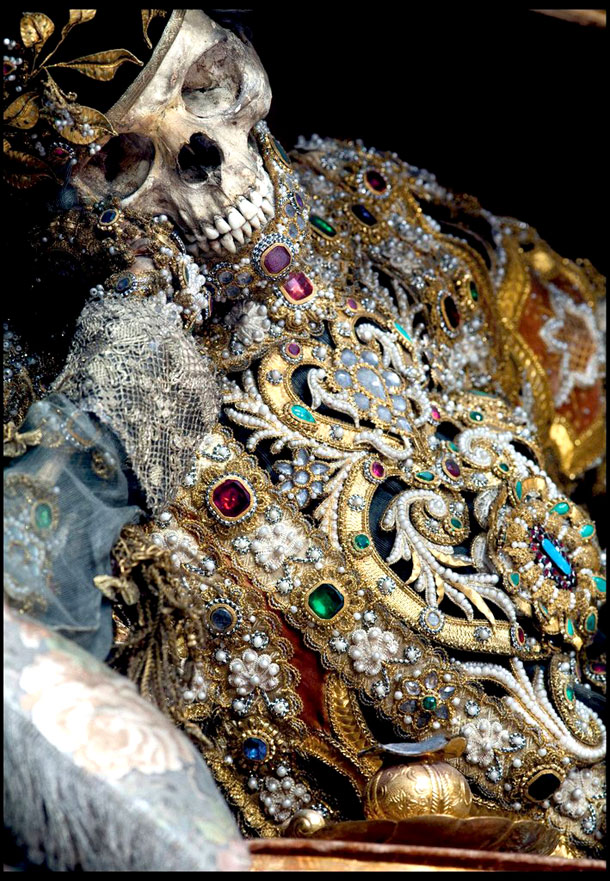Ultra Bling'd Out Dead People