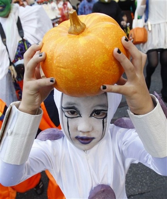 Japanese Halloween Parade