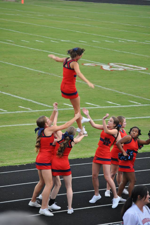 16 Cheerleaders Who Completely Freaked Out
